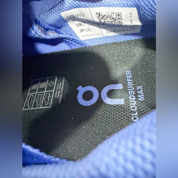 On Running Cloudsurfer Max Women’s Shoes - Picture 9 of 10